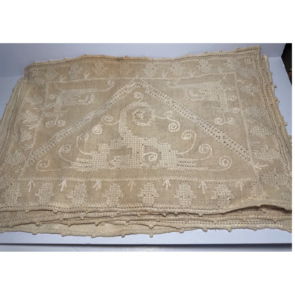 Unbranded Placemats Beige Good Hand Embroidered Linen Vintage Set of 5